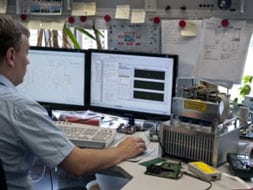 Elektronik-Entwicklungsplatz_190px Elektronikentwicklungsdienstleistungen für Elektronikbaugurppen